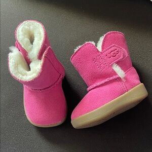 Infant Uggs size 0/1
